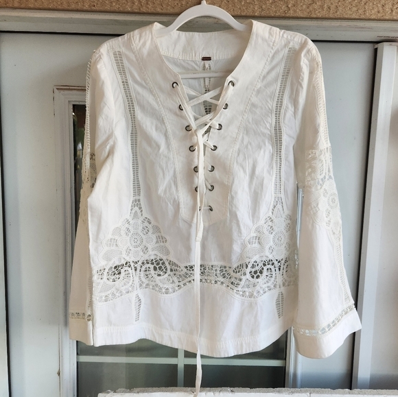Free‎ People White Lace-Up Embroidered Top - Picture 1 of 3